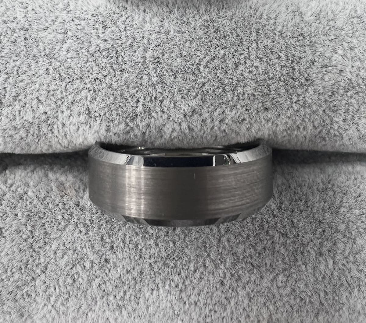 Beveled Wedding Band - custom fine jewellery by OROSERGIO Toronto
