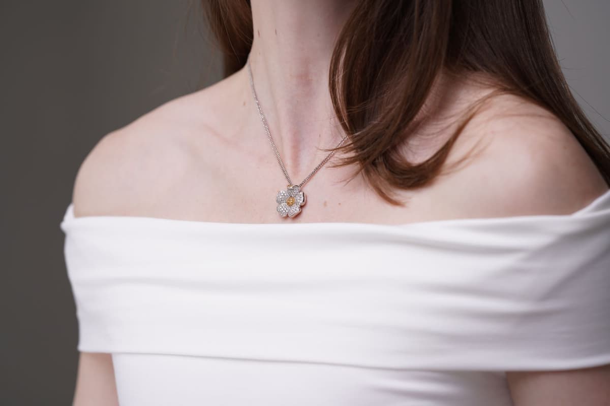 Pendant 1 - custom fine jewellery by OROSERGIO Toronto
